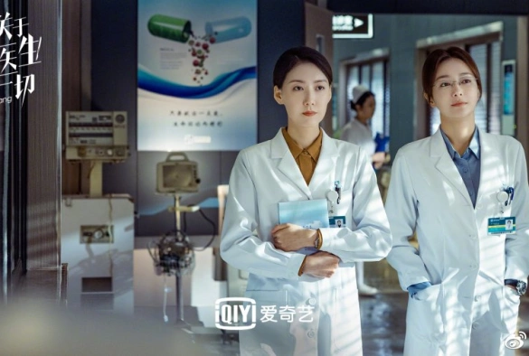 Кадр из дорамы Доктор Тан