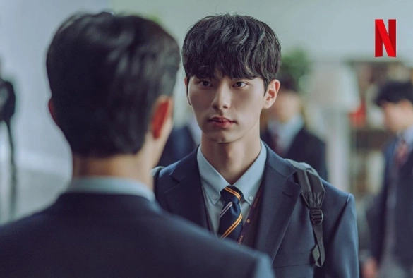 Кадр из дорамы Иерархия