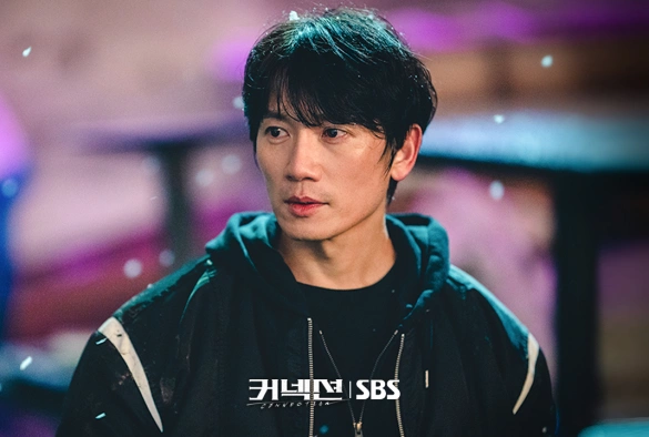 Кадр из дорамы Связь