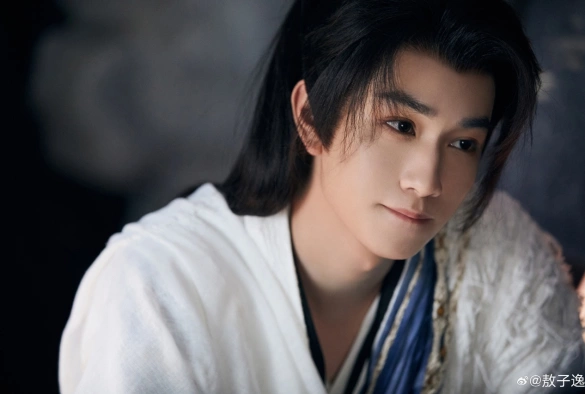 Кадр из дорамы Песня водяного дракона