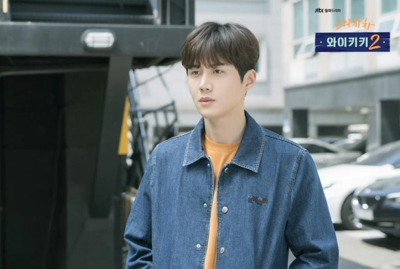 Кадр из дорамы Смех в «Вайкики» 2 сезон