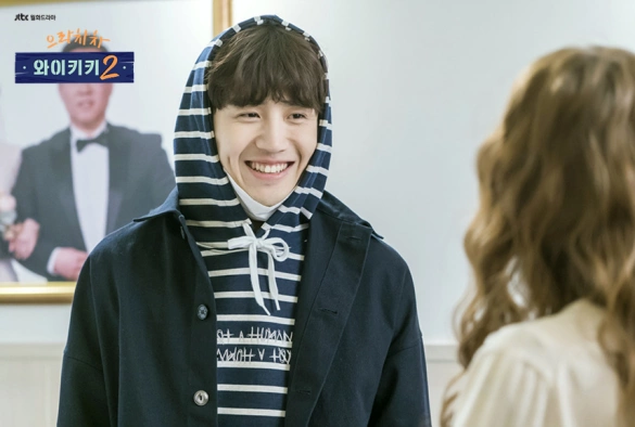 Кадр из дорамы Смех в «Вайкики» 2 сезон