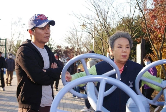 Кадр из дорамы Банда с револьверами