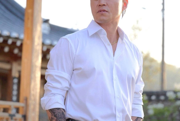 Кадр из дорамы Я, гангстер, стал старшеклассником