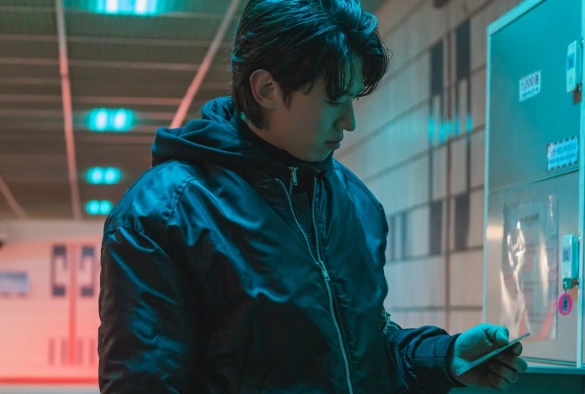 Кадр из дорамы Таро