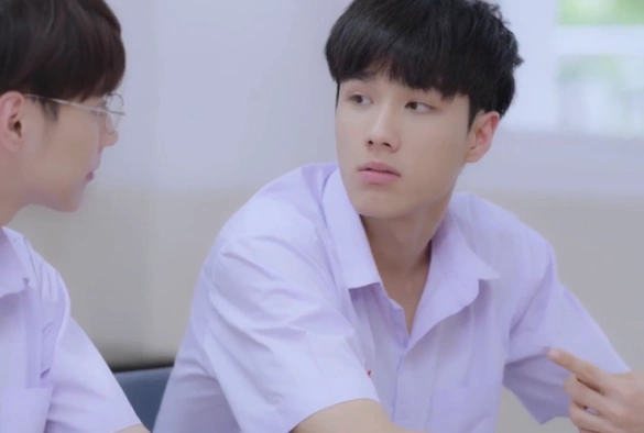 Кадр из дорамы Любовь так прекрасна