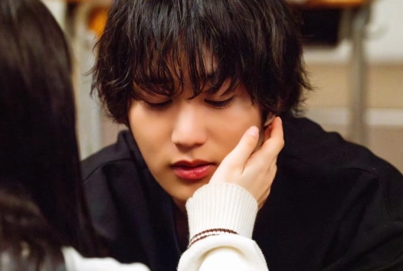 Кадр из дорамы Проблемная старшеклассница и непутевый учитель 2 урок