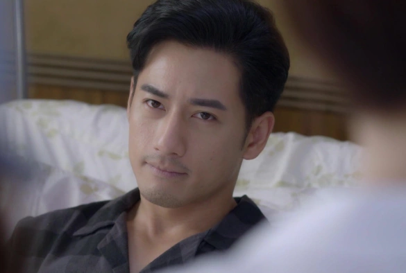 Кадр из дорамы Любовь под прикрытием