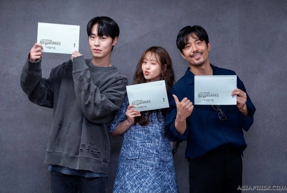 Кадр из дорамы До До Соль Соль Ля Ля Соль