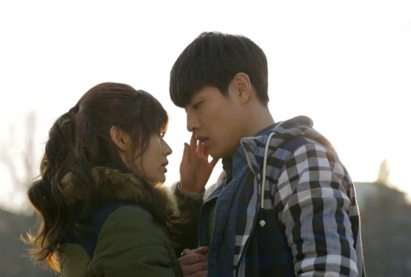 Кадр из дорамы Глаза ангела