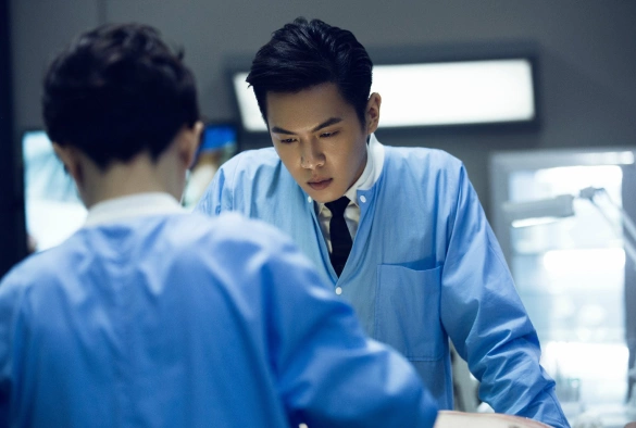Кадр из дорамы Судмедэксперт Цинь Мин