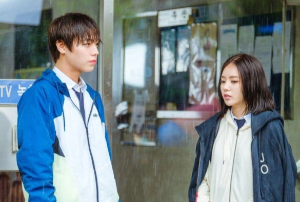 Кадр из дорамы Любовная революция