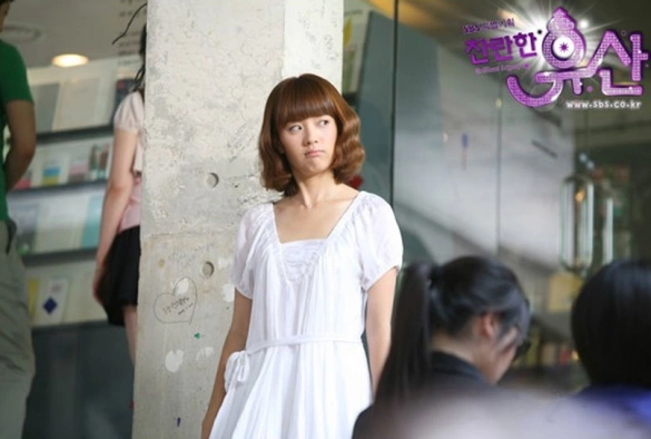 Кадр из дорамы Великолепное наследие