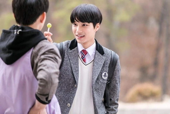 Кадр из дорамы Анданте