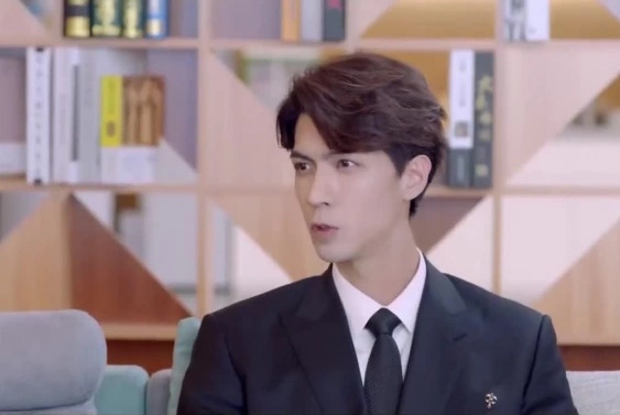 Кадр из дорамы Любовь со временем