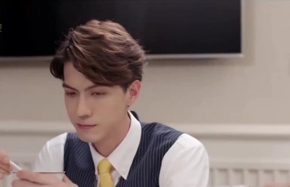 Кадр из дорамы Любовь со временем