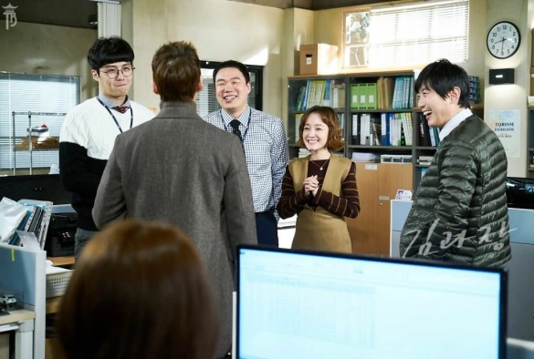 Кадр из дорамы Шеф Ким