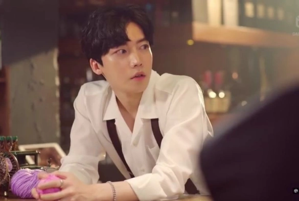 Кадр из дорамы Кошачий бар 1 сезон