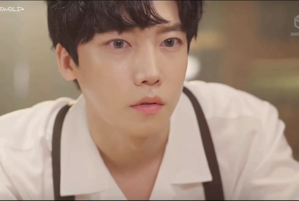 Кадр из дорамы Кошачий бар 1 сезон