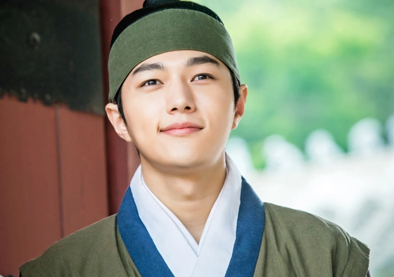 Кадр из дорамы Правитель: Хозяин маски