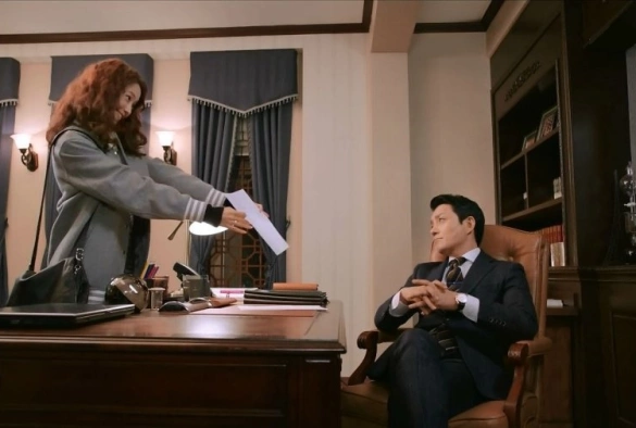 Кадр из дорамы Премьер-министр и я