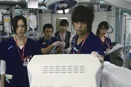 Кадр из дорамы Код «Синий»