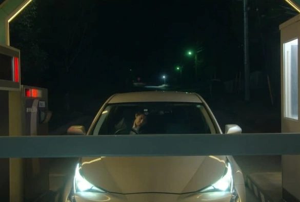 Кадр из дорамы Жена, которую я знаю (японская версия)