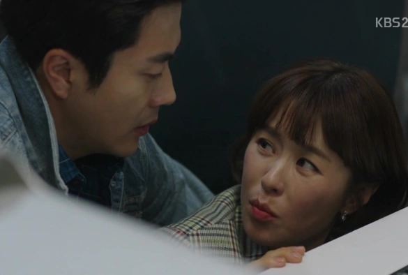 Кадр из дорамы Королева детектива