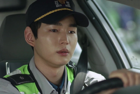 Кадр из дорамы Королева детектива