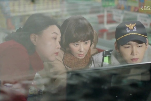 Кадр из дорамы Королева детектива