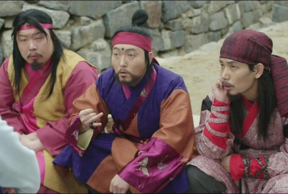 Кадр из дорамы Бунтарь Хон Гиль Дон