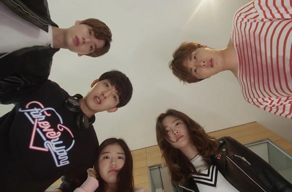 Кадр из дорамы Золушка и четверо рыцарей