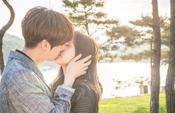 Кадр из дорамы Золушка и четверо рыцарей