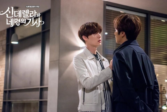 Кадр из дорамы Золушка и четверо рыцарей