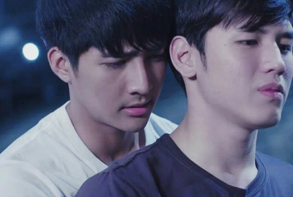 Кадр из дорамы Пловцы