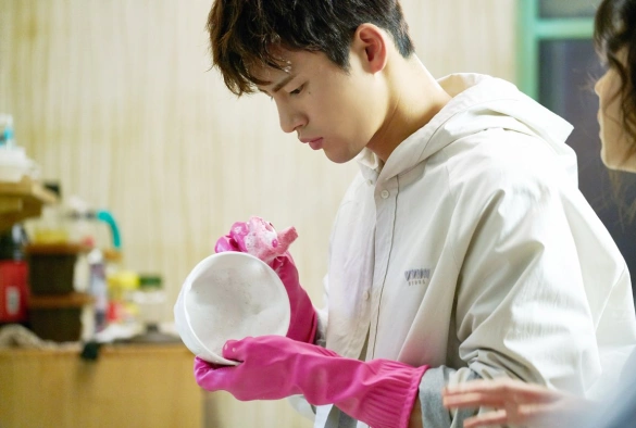 Кадр из дорамы Король шоппинга Луи