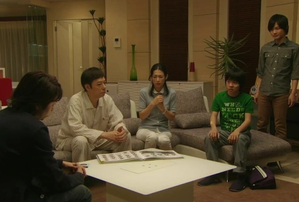 Кадр из дорамы Семейная игра