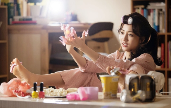 Кадр из дорамы Пьющие в одиночестве