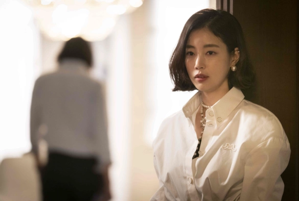 Кадр из дорамы Красный лебедь