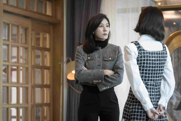 Кадр из дорамы Красный лебедь