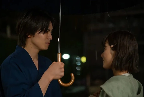 Кадр из дорамы Брак, испорченный чрезмерной опекой молодого мужа