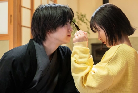 Кадр из дорамы Брак, испорченный чрезмерной опекой молодого мужа