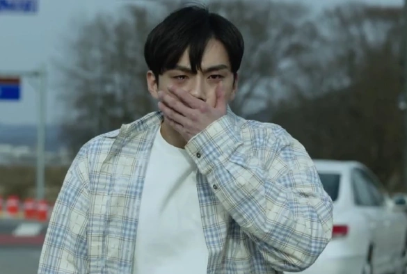 Кадр из дорамы Ваша честь