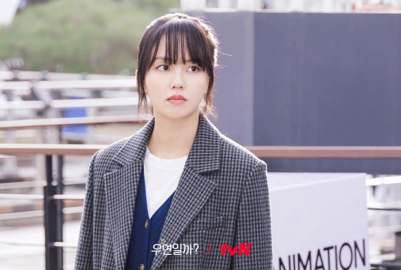 Кадр из дорамы Совпадение ли это?