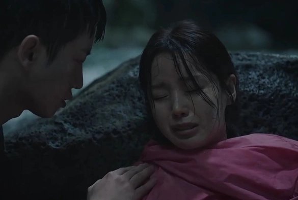 Кадр из дорамы Кровавый роман