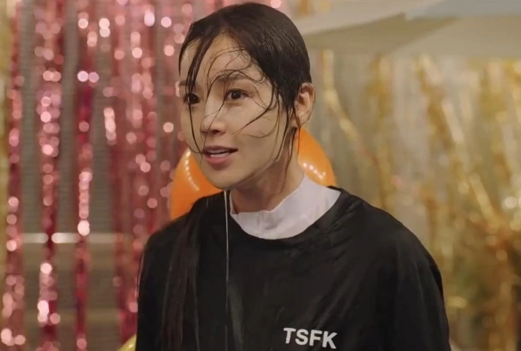 Кадр из дорамы Кровавый роман