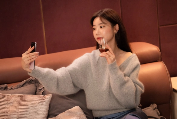 Кадр из дорамы Золушка в два часа ночи