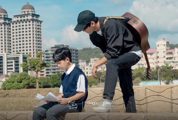 Кадр из дорамы Первая нота любви