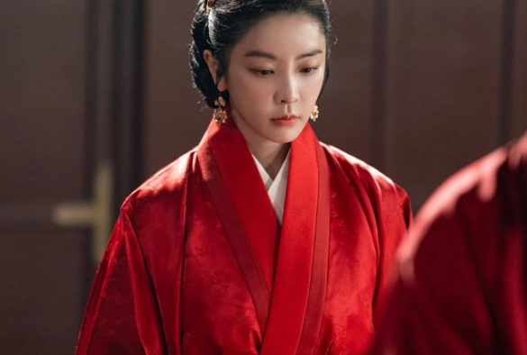 Кадр из дорамы Королева У