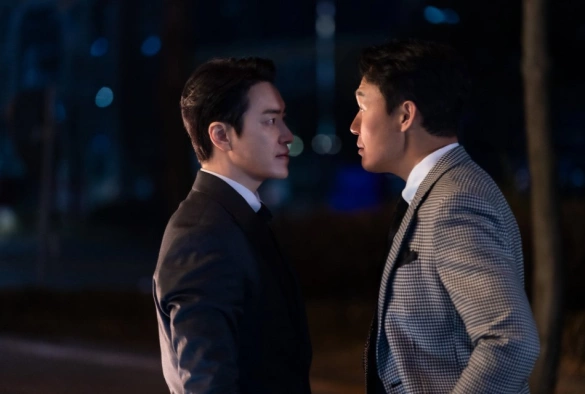 Кадр из дорамы Хороший или плохой Дон Джэ